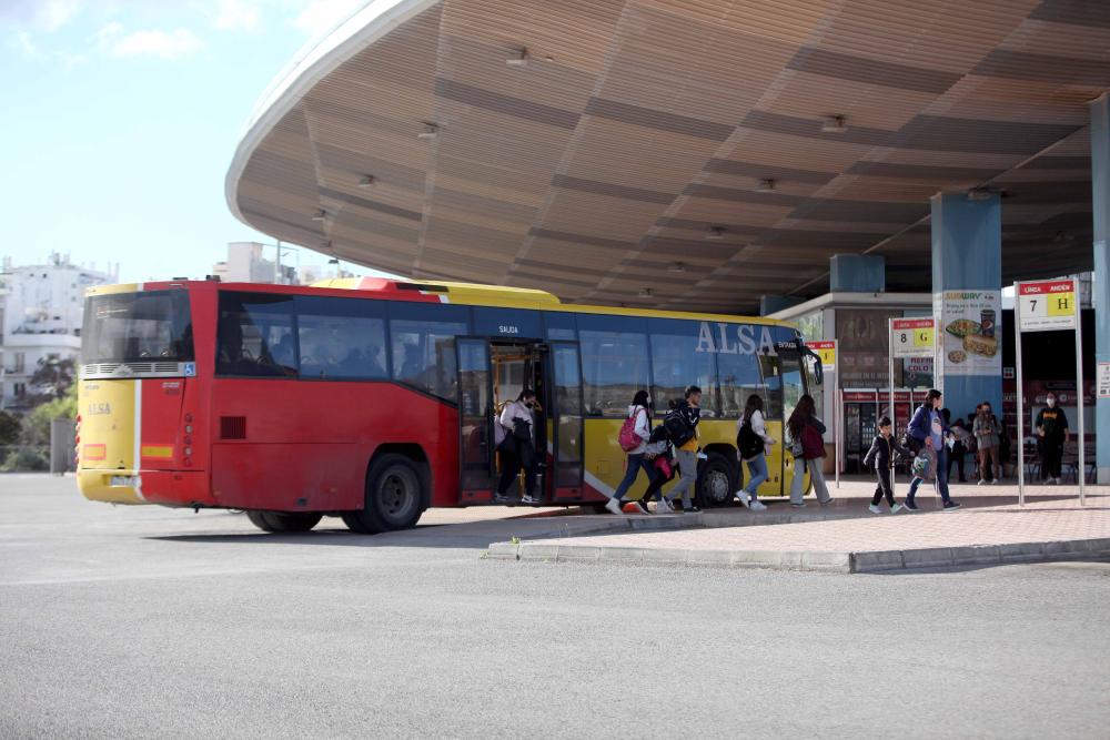 Imagen El Consell d’Eivissa insta al Govern d’Espanya a posar fi al conflicte laboral dels treballadors del transport